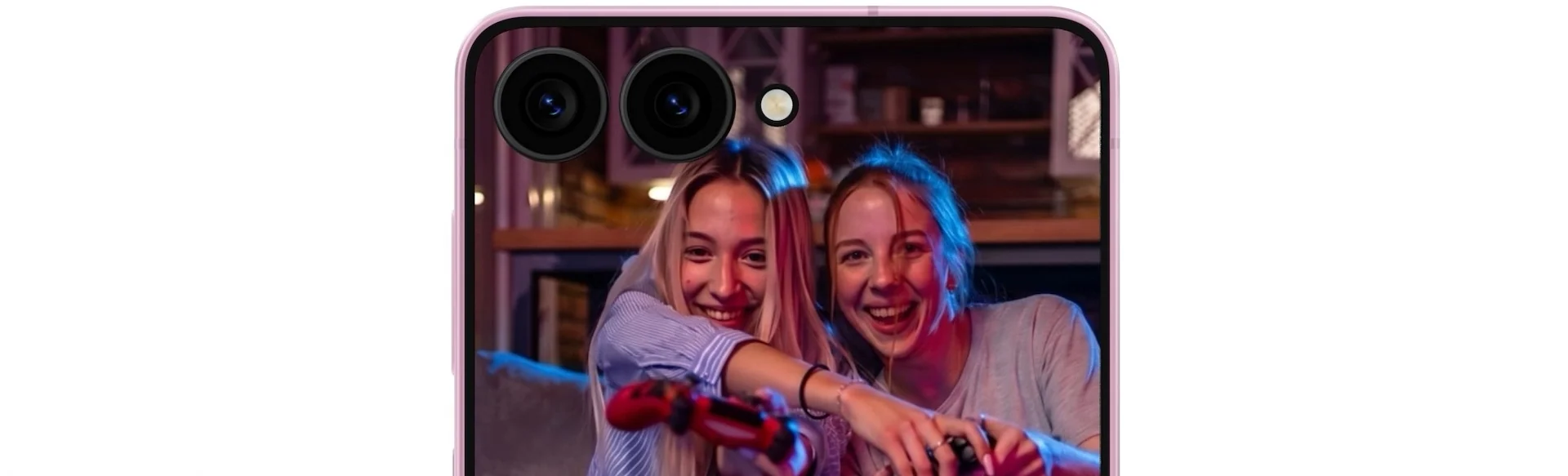 Селфи на Galaxy Z Flip8 с двумя подругами